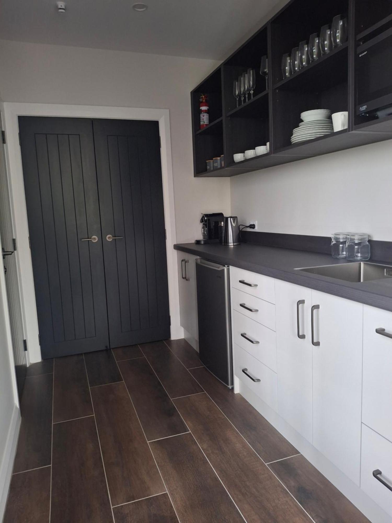Broadwater Farm Accommodation Miranda Ngoại thất bức ảnh